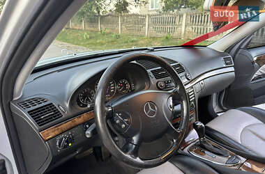 Седан Mercedes-Benz E-Class 2002 в 