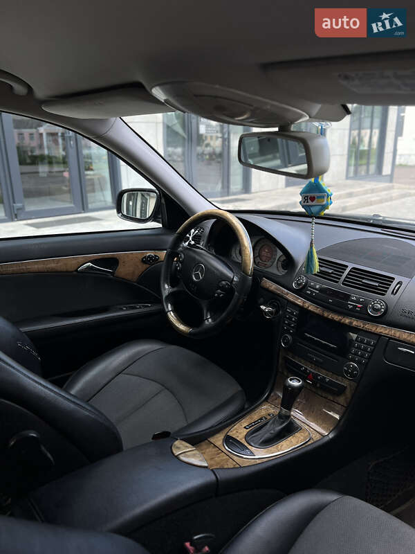 Седан Mercedes-Benz E-Class 2008 в Березному