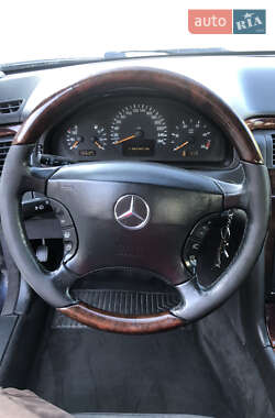 Седан Mercedes-Benz E-Class 2001 в 