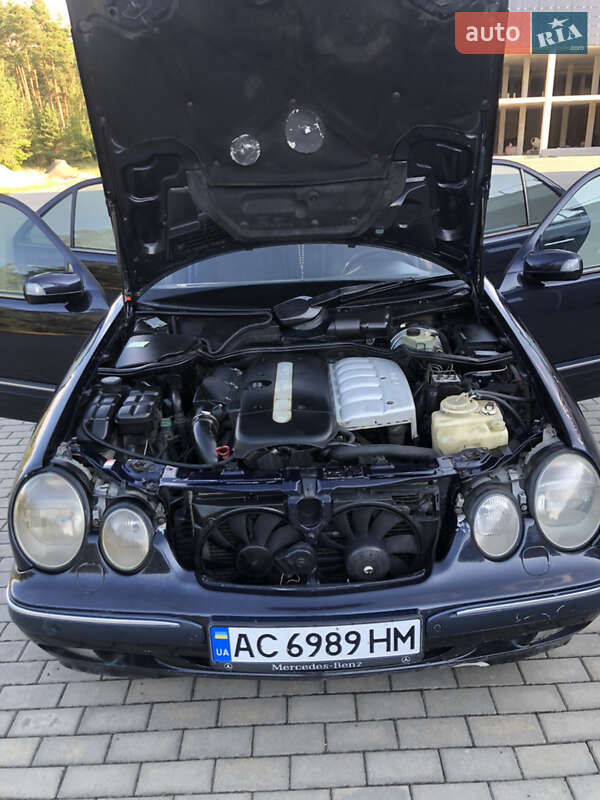 Седан Mercedes-Benz E-Class 2001 в Костополе