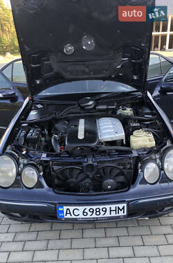 Седан Mercedes-Benz E-Class 2001 в 