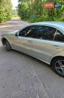 Седан Mercedes-Benz E-Class 2004 в 