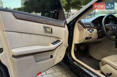 Седан Mercedes-Benz E-Class 2009 в 