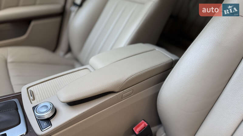 Седан Mercedes-Benz E-Class 2009 в Ивано-Франковске
