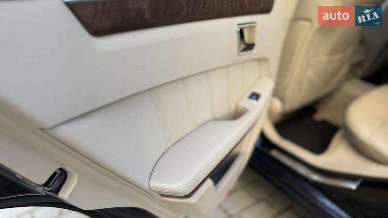 Седан Mercedes-Benz E-Class 2009 в Ивано-Франковске