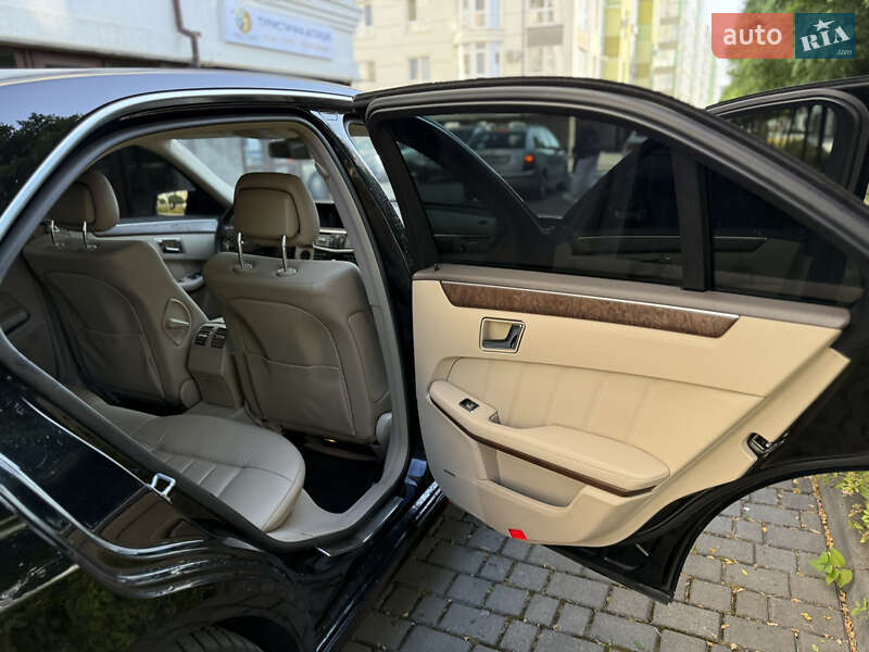 Седан Mercedes-Benz E-Class 2009 в Ивано-Франковске