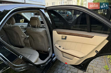 Седан Mercedes-Benz E-Class 2009 в 