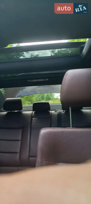 Седан Mercedes-Benz E-Class 2010 в Львове