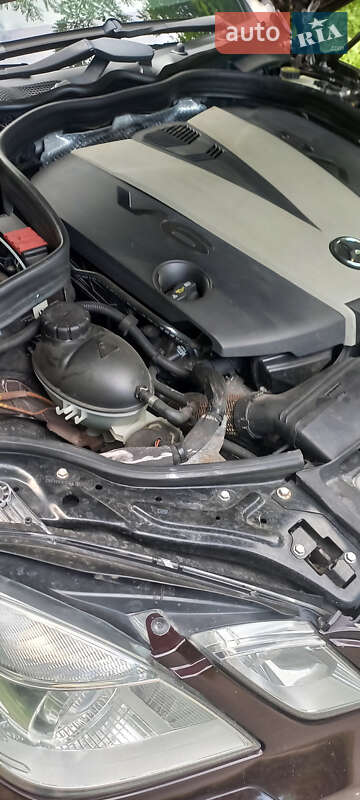 Седан Mercedes-Benz E-Class 2010 в Львове