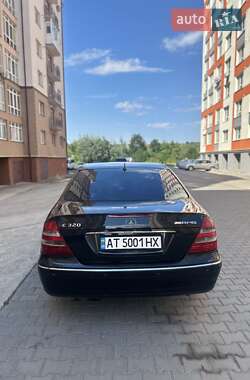 Седан Mercedes-Benz E-Class 2002 в 