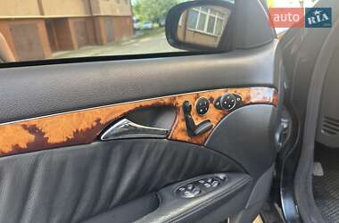 Седан Mercedes-Benz E-Class 2002 в 