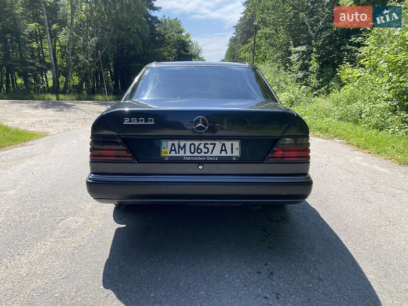 Седан Mercedes-Benz E-Class 1989 в Житомире