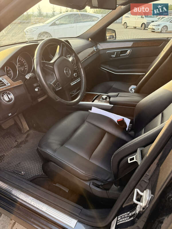 Седан Mercedes-Benz E-Class 2014 в Ужгороде