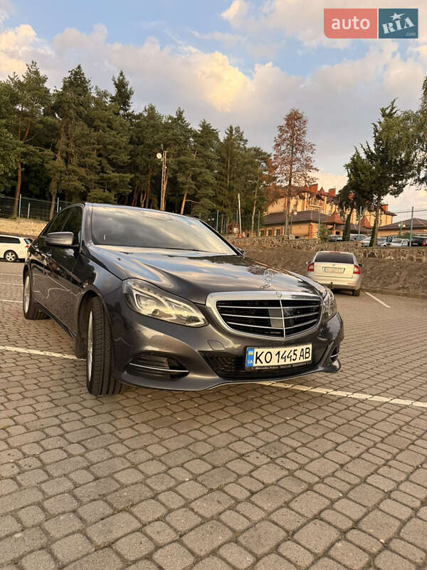 Седан Mercedes-Benz E-Class 2014 в Ужгороде