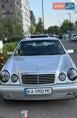 Седан Mercedes-Benz E-Class 1999 в 