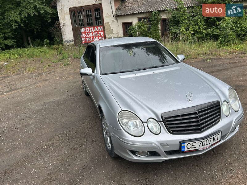 Седан Mercedes-Benz E-Class 2006 в Черновцах