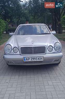 Седан Mercedes-Benz E-Class 1998 в 