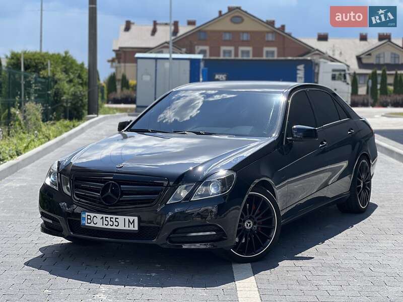 Седан Mercedes-Benz E-Class 2011 в 