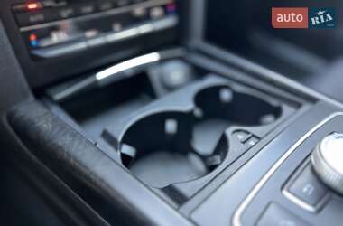 Седан Mercedes-Benz E-Class 2011 в 