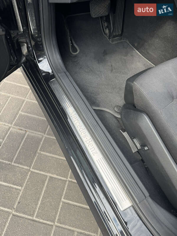 Седан Mercedes-Benz E-Class 2011 в Киеве