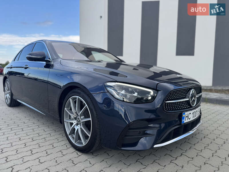 Mercedes-Benz E-Class 2022