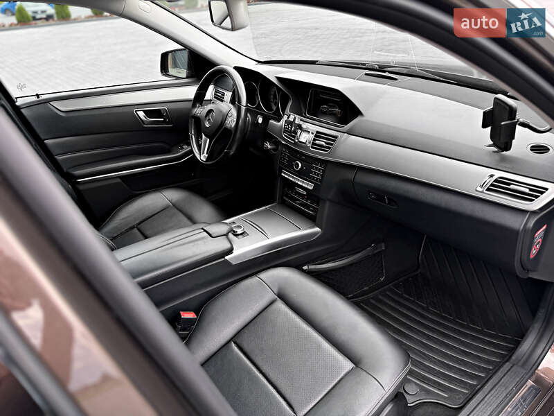 Универсал Mercedes-Benz E-Class 2015 в Черновцах
