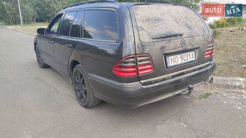 Mercedes-Benz E-Class 2000 Mercedes-Benz E-Class 2000