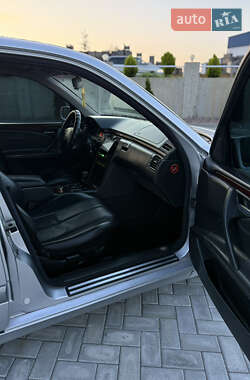 Седан Mercedes-Benz E-Class 2000 в 