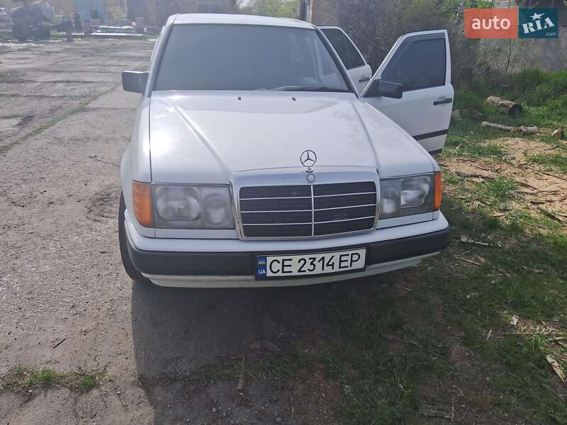 Седан Mercedes-Benz E-Class 1989 в Запорожье