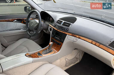 Седан Mercedes-Benz E-Class 2002 в 