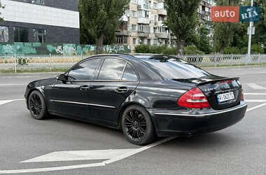 Седан Mercedes-Benz E-Class 2002 в 