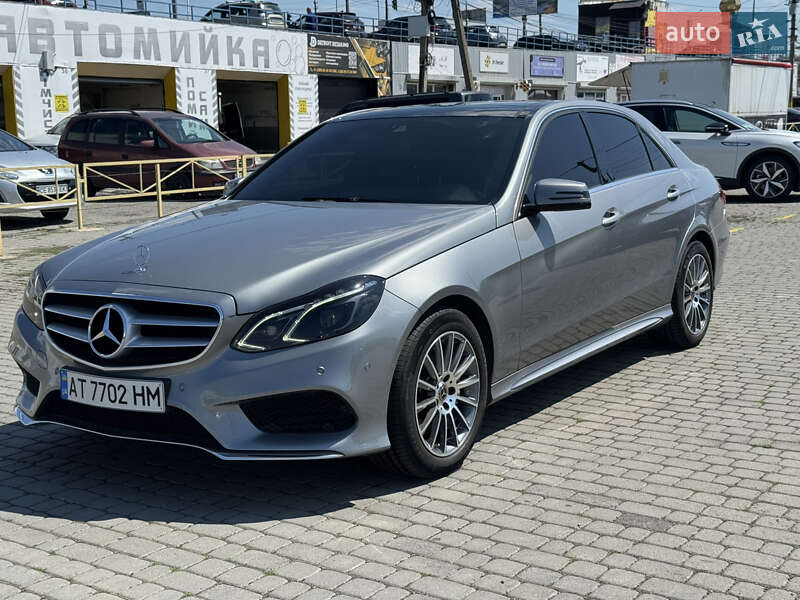 Седан Mercedes-Benz E-Class 2013 в Черновцах
