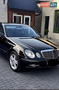 Седан Mercedes-Benz E-Class 2008 в Черновцах