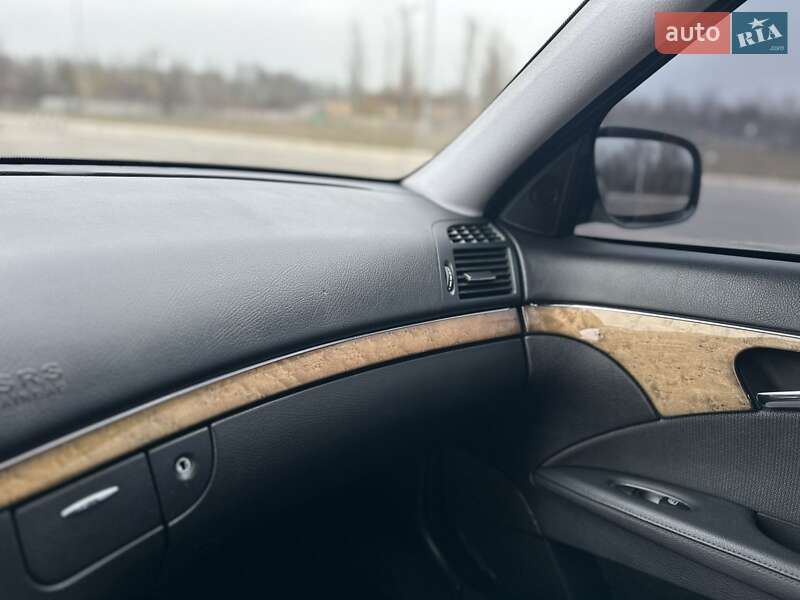 Седан Mercedes-Benz E-Class 2008 в Кривом Роге