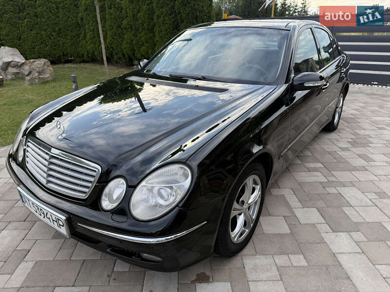 Седан Mercedes-Benz E-Class 2004 в Ивано-Франковске