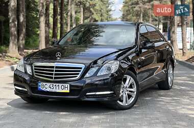 Седан Mercedes-Benz E-Class 2012 в Львове