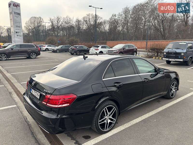 Седан Mercedes-Benz E-Class 2012 в Киеве фото 10 Седан Mercedes-Benz E-Class 2012 в Киеве