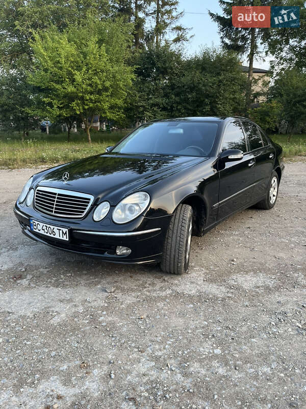 Mercedes-Benz E-Class 2004