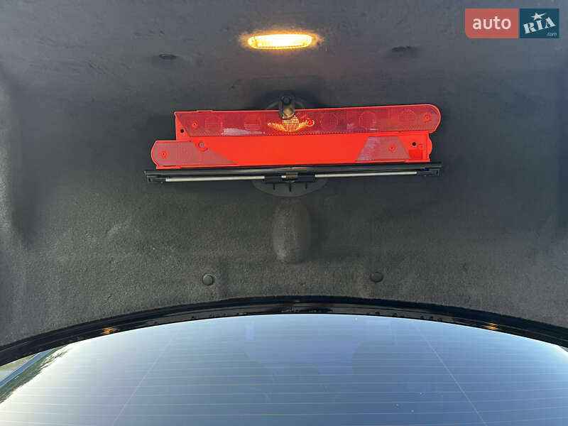 Седан Mercedes-Benz E-Class 2004 в Тернополі