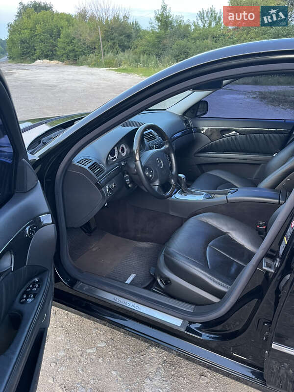Седан Mercedes-Benz E-Class 2004 в Тернополі