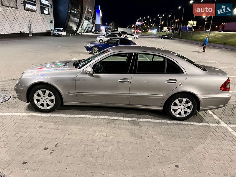 Седан Mercedes-Benz E-Class 2006 в Киеве