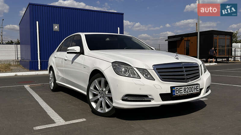 Mercedes-Benz E-Class 2012
