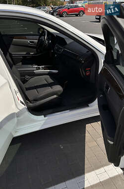 Седан Mercedes-Benz E-Class 2012 в 