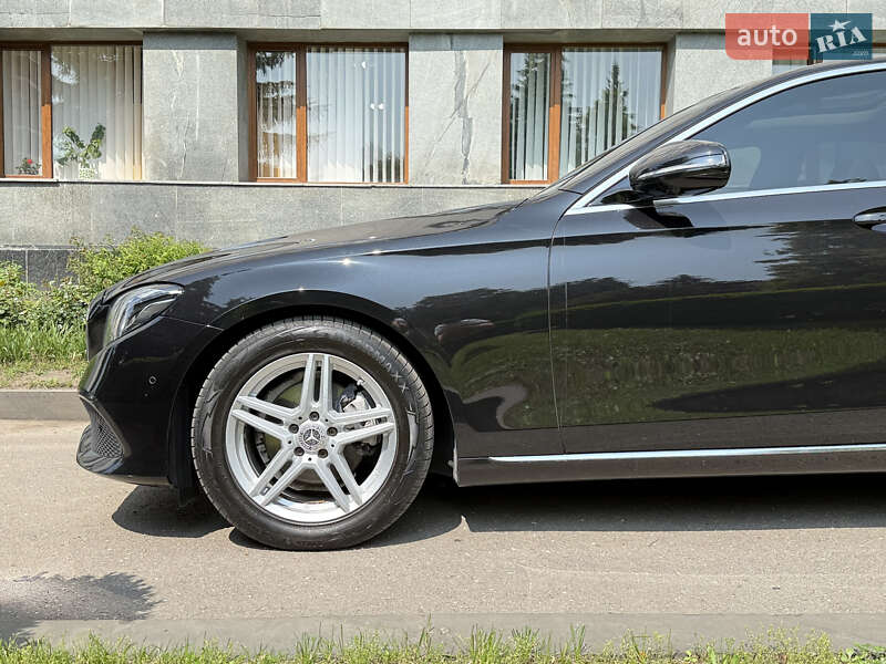 Седан Mercedes-Benz E-Class 2017 в Тернополе фото 5 Седан Mercedes-Benz E-Class 2017 в Тернополе