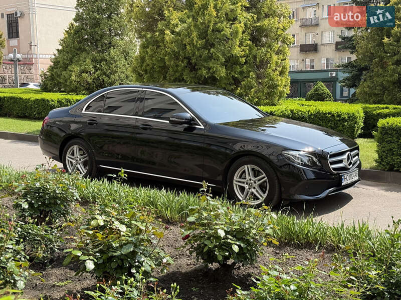 Седан Mercedes-Benz E-Class 2017 в Тернополе фото 11 Седан Mercedes-Benz E-Class 2017 в Тернополе