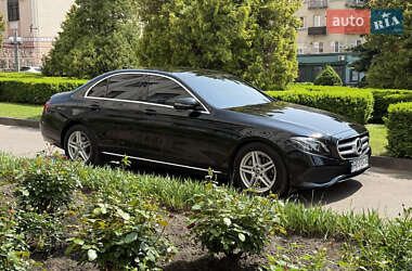Седан Mercedes-Benz E-Class 2017 в  фото 11 Седан Mercedes-Benz E-Class 2017 в