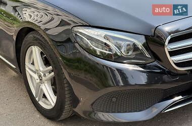 Седан Mercedes-Benz E-Class 2017 в  фото 16 Седан Mercedes-Benz E-Class 2017 в