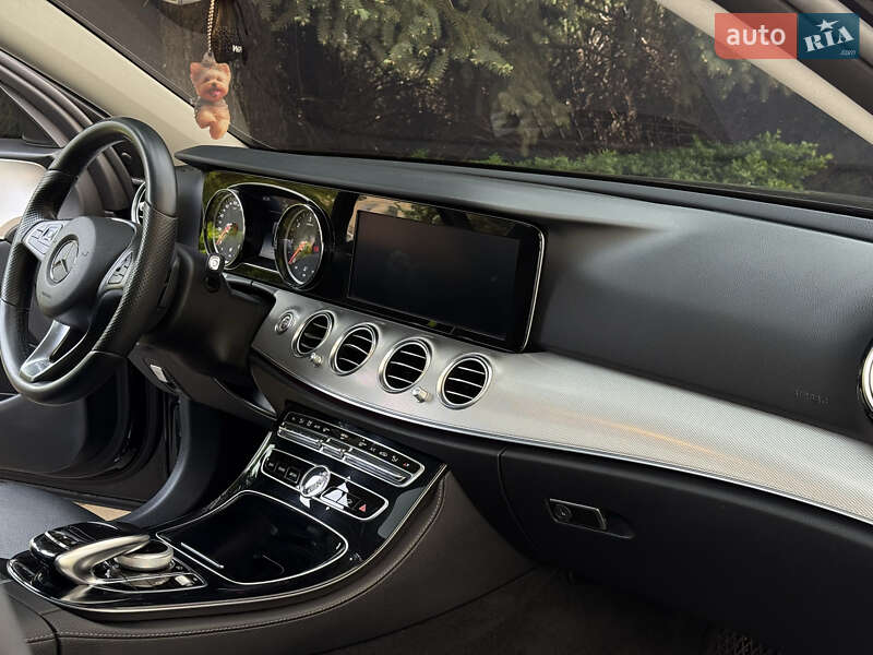 Седан Mercedes-Benz E-Class 2017 в Тернополе фото 39 Седан Mercedes-Benz E-Class 2017 в Тернополе
