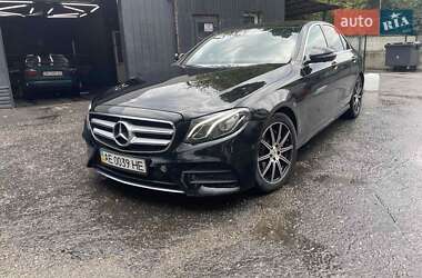 Седан Mercedes-Benz E-Class 2018 в Днепре