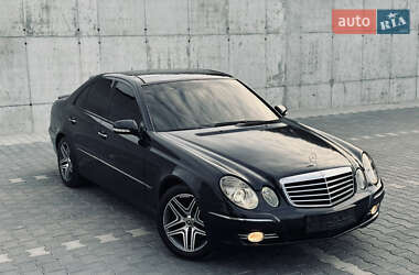 Седан Mercedes-Benz E-Class 2003 в 